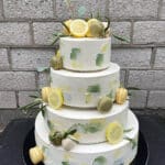 Konditorei Hochzeitstorten Schwetzingen Chocami HoTo-Hochzeitstorte-4-etagen-Spachteltechnik_Watercolor_gelb-grün_Zitrone_Olive_Macarons